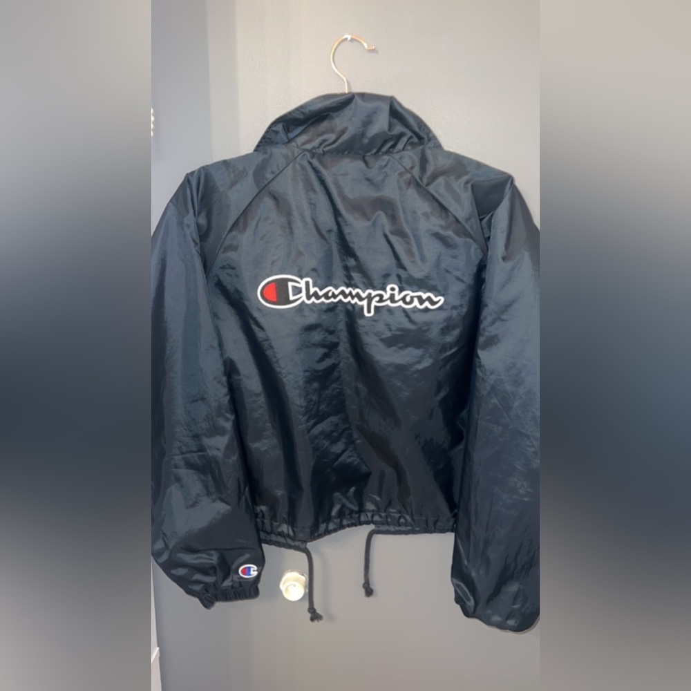 windbreaker - Picture 2 of 2
